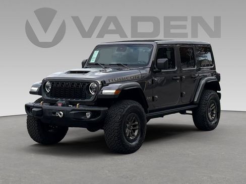 Used 2025 Jeep Wrangler Unlimited Rubicon 392 image 3