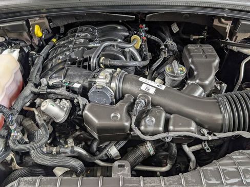 Used 2023 Jeep Grand Cherokee Altitude image 12