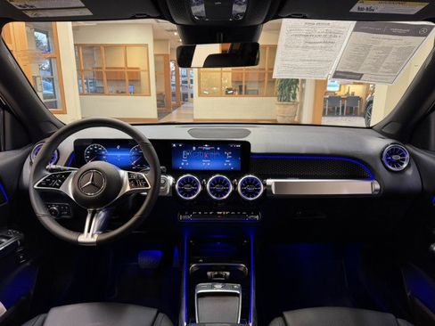 Certified 2025 Mercedes-Benz GLB 250 image 6