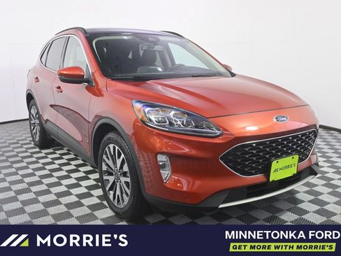 Used 2020 Ford Escape Titanium AWD/4WD image 9