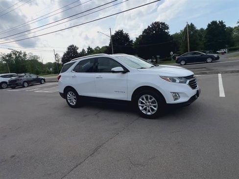 Used 2019 Chevrolet Equinox LT w/ Sun & Navigation Package image 2