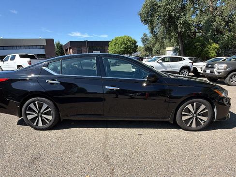 Used 2019 Nissan Altima 2.5 SL FWD image 4