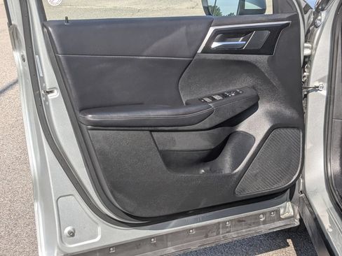 Used 2025 Mitsubishi Outlander SE AWD/4WD image 11