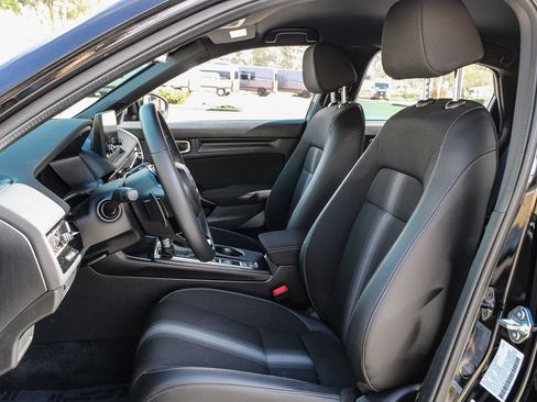 Used 2025 Honda Civic Sport image 21