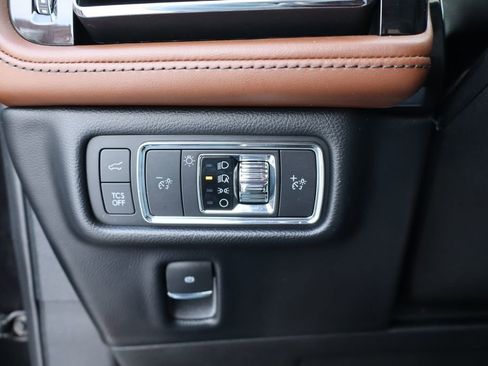 Used 2021 Lincoln Nautilus Reserve w/ Monochromatic Package image 14