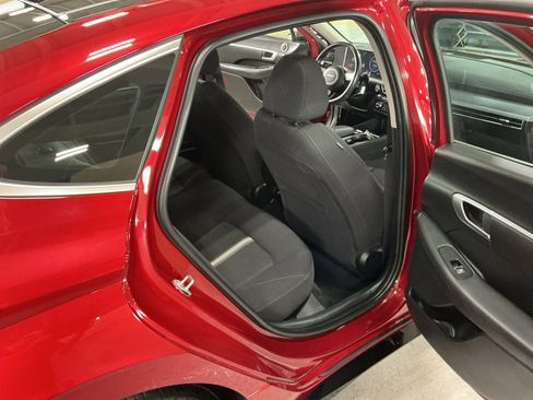 Certified 2024 Hyundai Sonata SEL w/ Convenience Package image 15