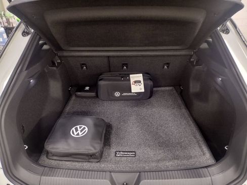 New 2026 Volkswagen ID.4 Pro image 14