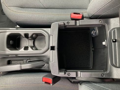 New 2025 Jeep Gladiator Sport image 22