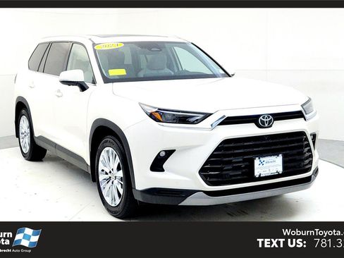 Used 2024 Toyota Grand Highlander Platinum AWD/4WD image 1