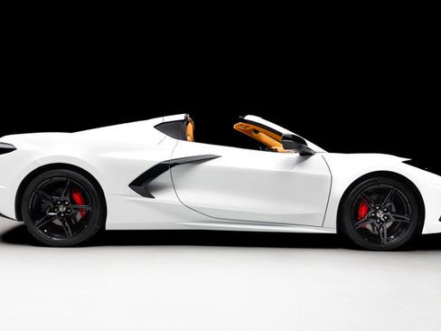 Used 2020 Chevrolet Corvette Stingray Premium Cpe w/ 3LT Preferred Equipment Group image 24