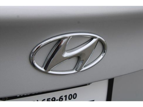 Used 2013 Hyundai Elantra GLS w/ Preferred Pkg image 32