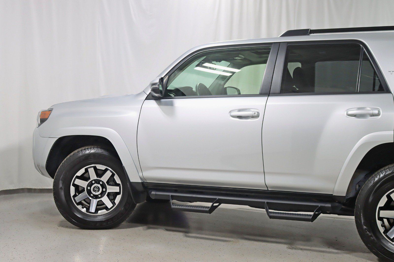 Used 2021 Toyota 4Runner TRD Off-Road Premium w/ Moonroof Package AWD/4WD image 11