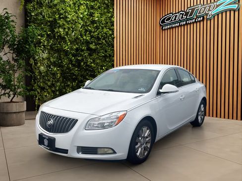 Used 2012 Buick Regal Leather FWD image 7