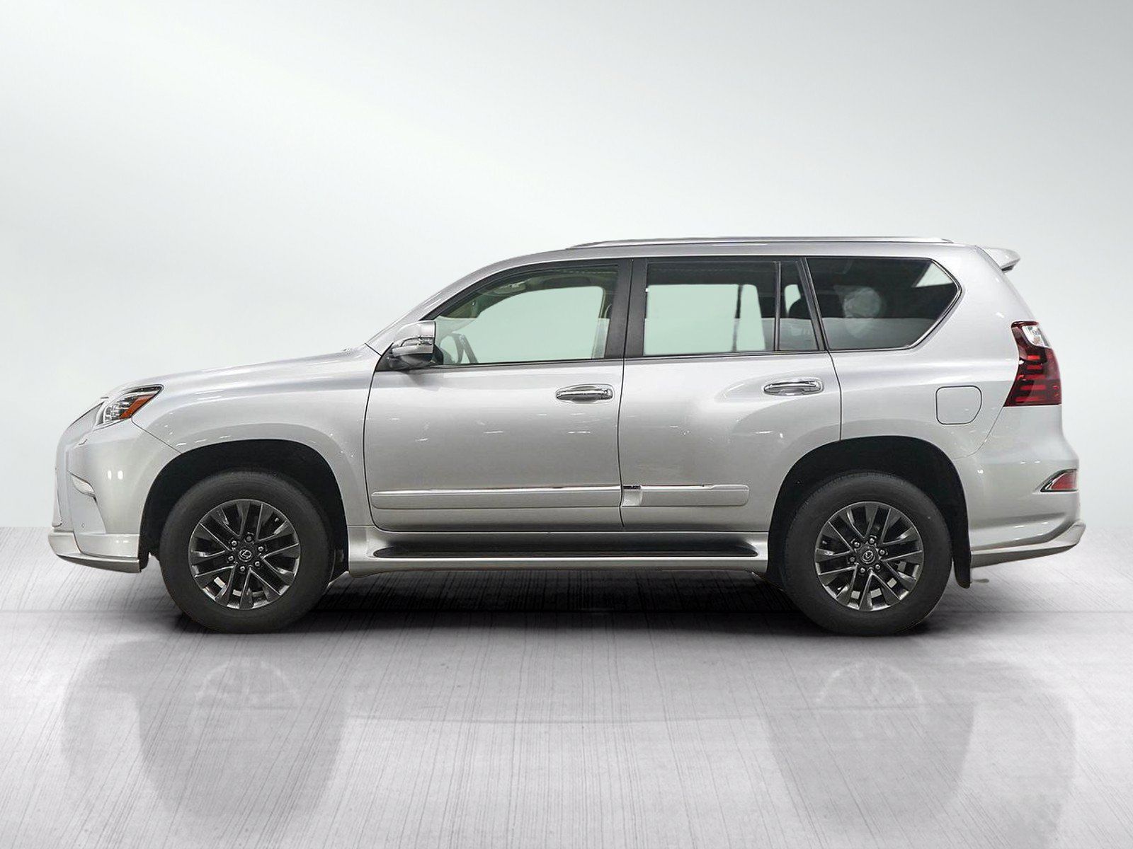 Used 2019 Lexus GX 460 Luxury AWD/4WD image 2