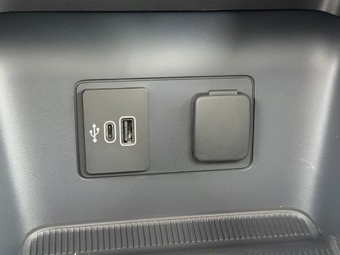 New 2026 Ford Explorer Active AWD/4WD image 19