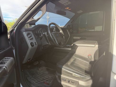 Used 2016 Ford F350 Lariat w/ Lariat Ultimate Package AWD/4WD image 4