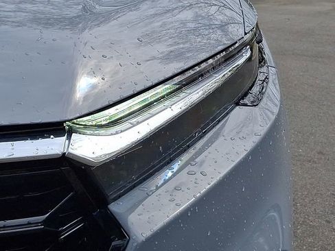 Used 2025 Honda CR-V EX-L image 9