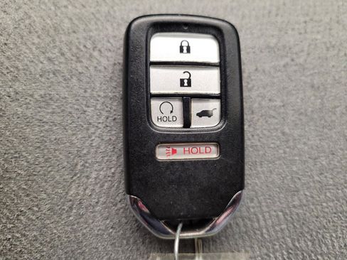 Used 2017 Honda Pilot EX image 32