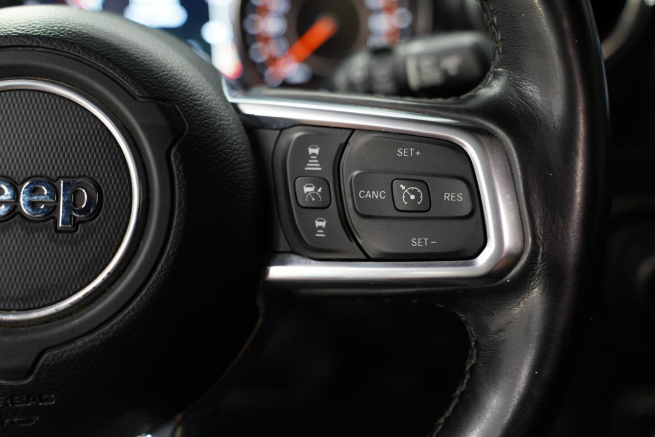Used 2021 Jeep Wrangler Unlimited Sahara AWD/4WD image 16