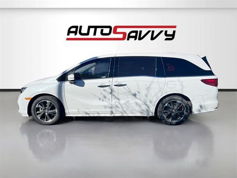 Used 2023 Honda Odyssey Elite image 4