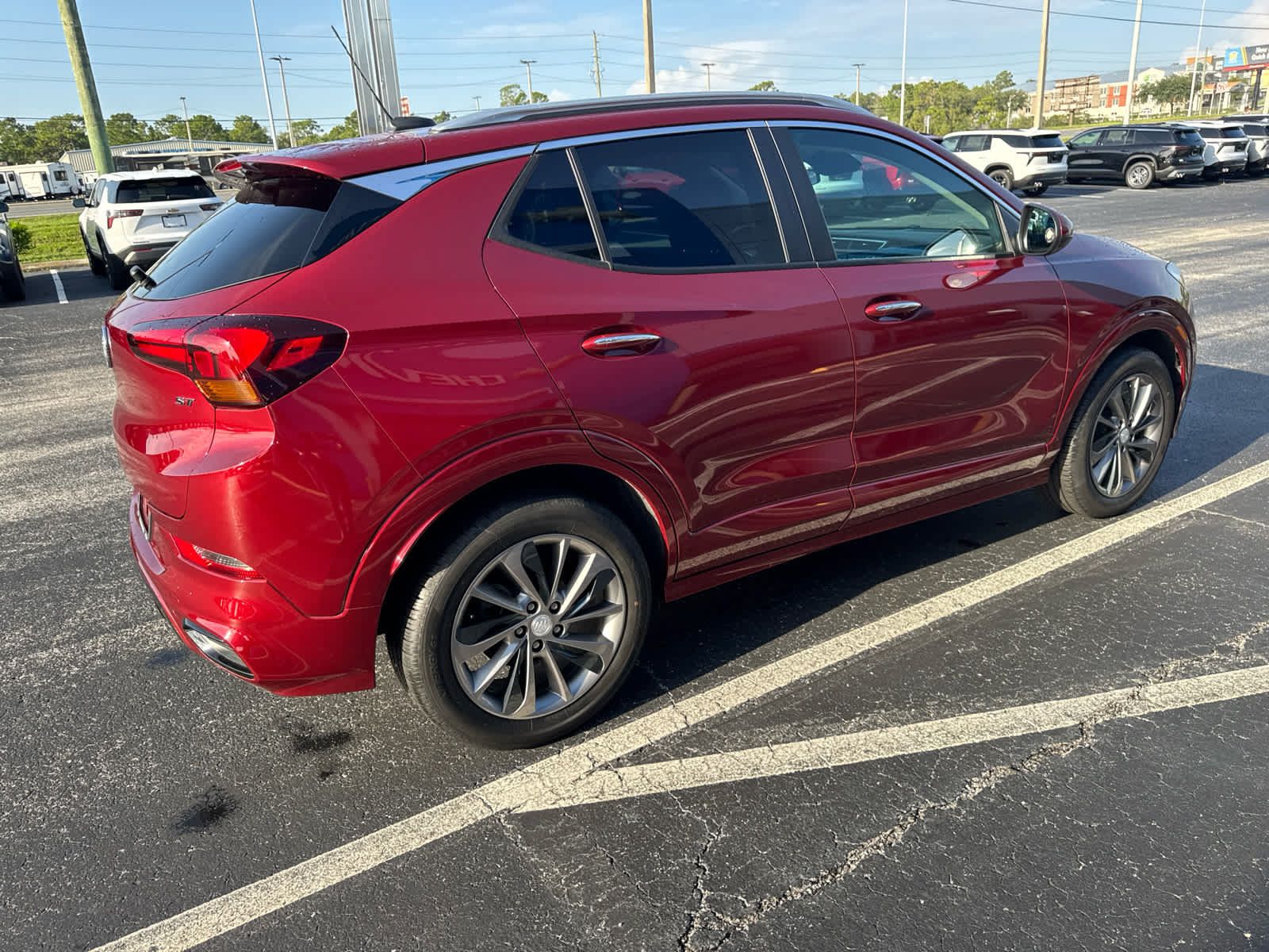 Used 2023 Buick Encore GX Select w/ Experience Buick Package FWD image 3
