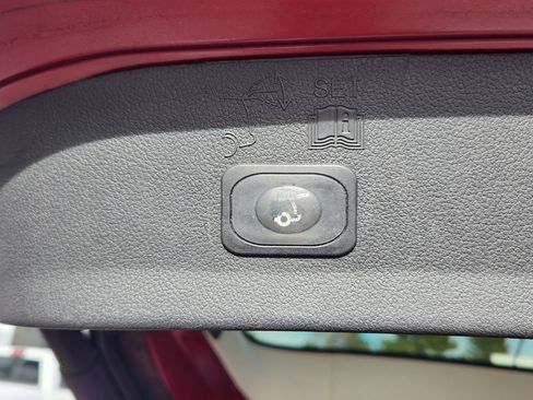 Used 2014 Ford Escape Titanium w/ Equipment Group 401A image 21