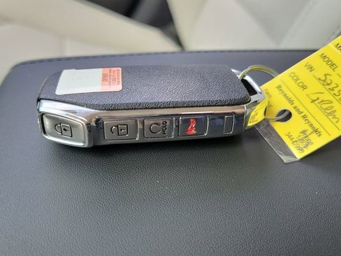 Used 2025 Kia Niro EX FWD image 40