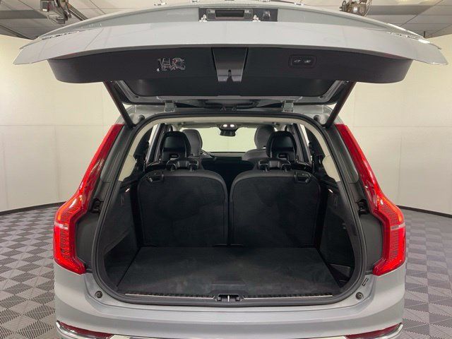 Certified 2025 Volvo XC90 T8 Plus AWD/4WD image 34