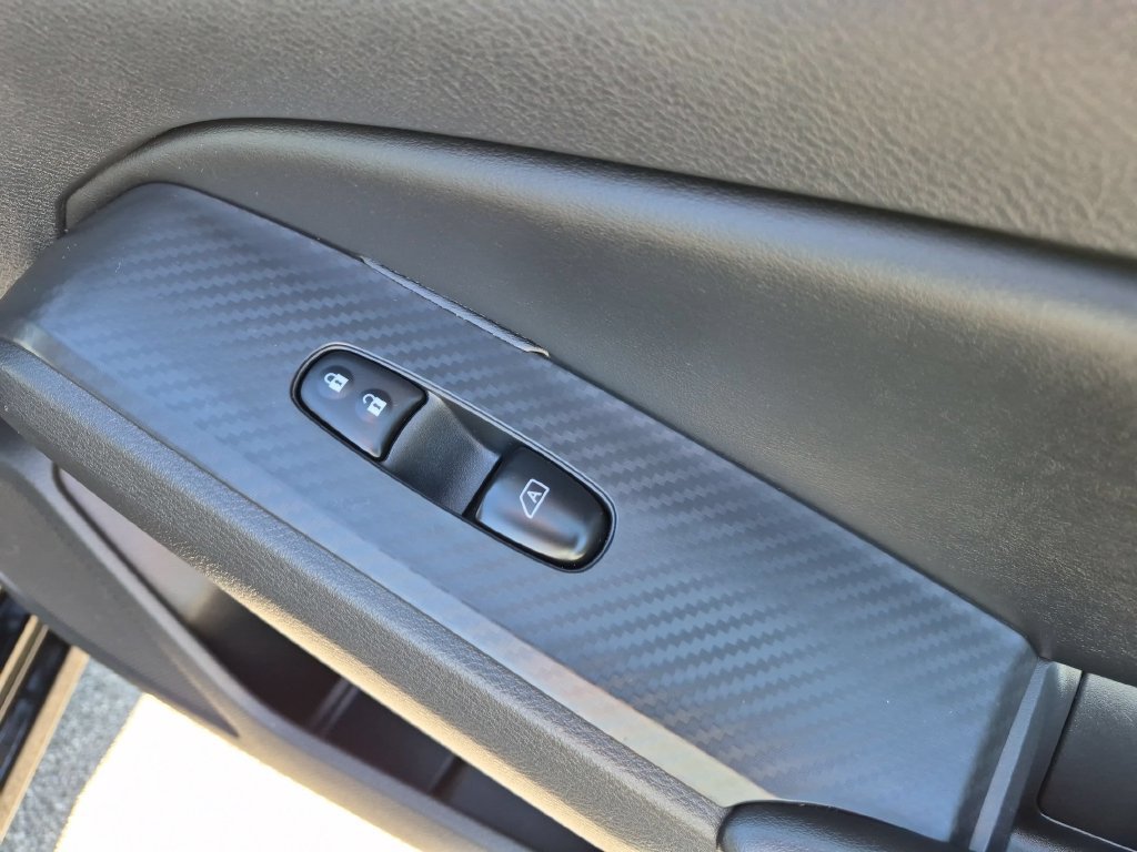 Used 2025 Nissan Altima 2.5 SV FWD image 30