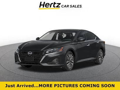 Used 2025 Nissan Altima 2.5 SV