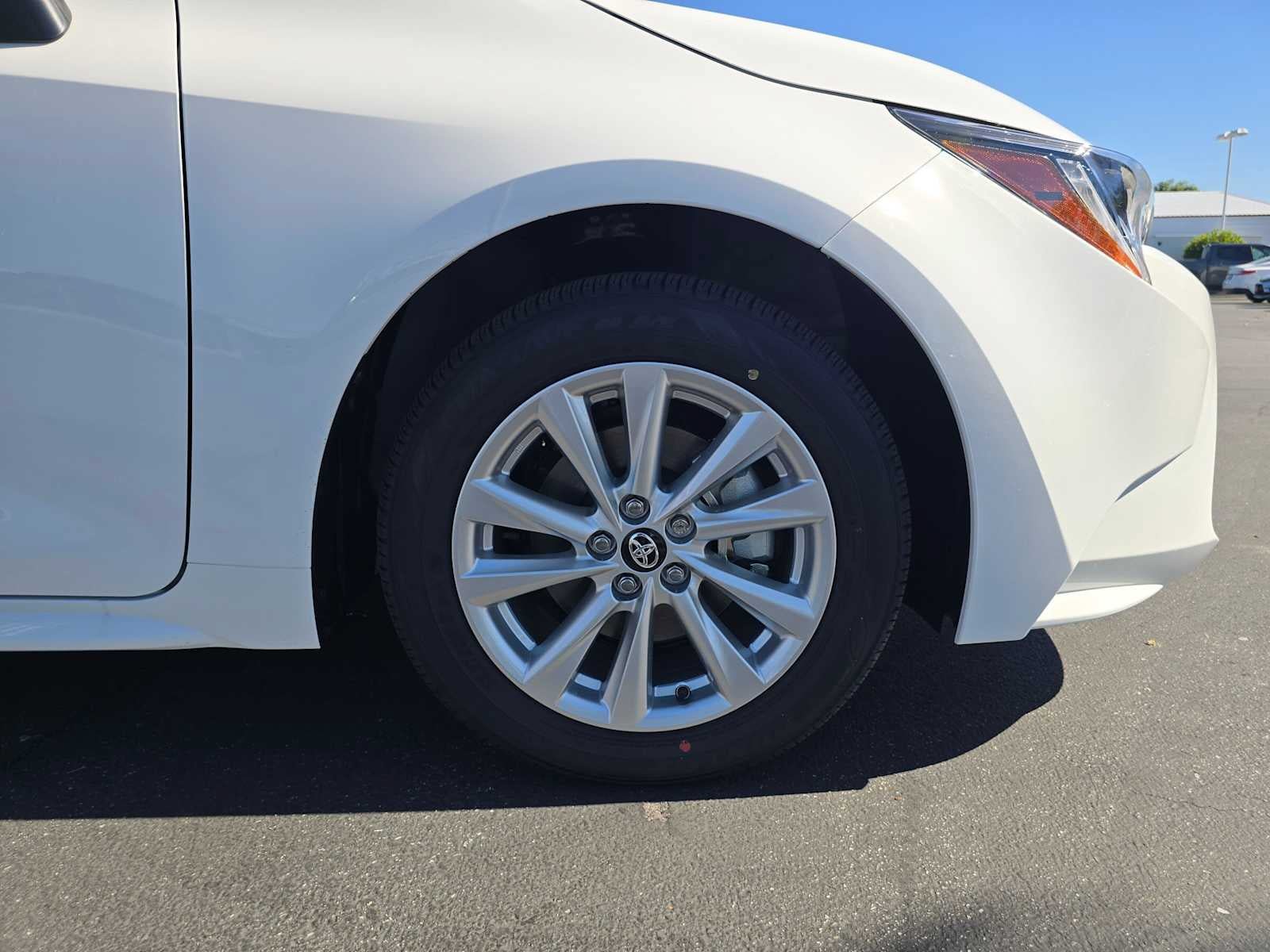 New 2027 Toyota Corolla LE w/ LE Premium Package FWD image 9