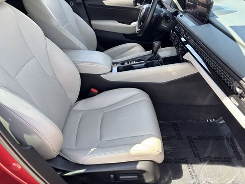 Used 2025 Honda Accord EX-L image 9