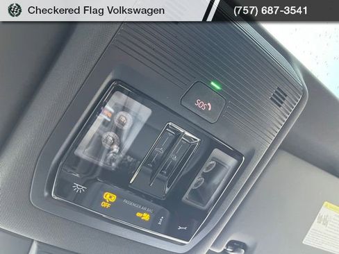 New 2026 Volkswagen Tiguan SE R-Line image 18