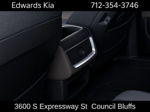 New 2027 Kia Carnival LX FWD image 28