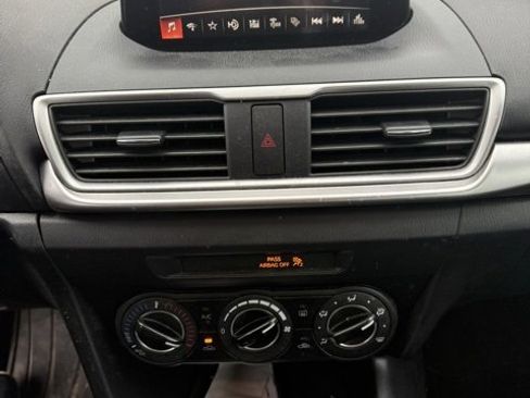 Used 2017 MAZDA MAZDA3 Sport w/ Preferred Equipment Package image 3