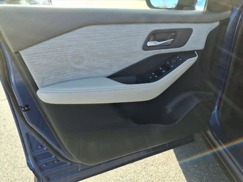 Certified 2021 Nissan Rogue SV image 10