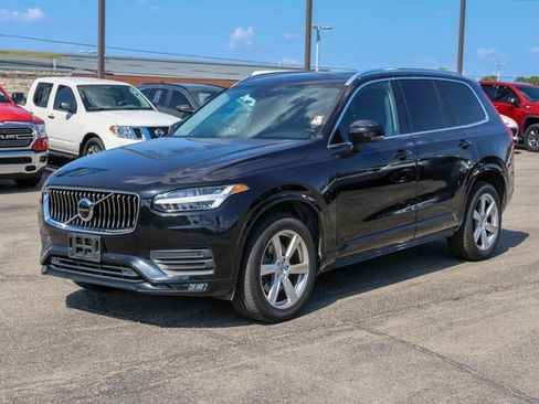Used 2021 Volvo XC90 T5 Momentum w/ Protection Package Premier image 6