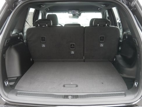 New 2025 Jeep Grand Cherokee Limited w/ Black Appearance Package image 5