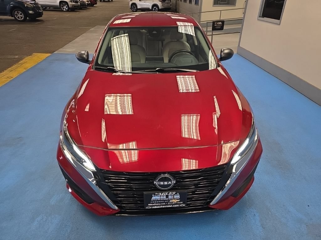 Used 2025 Nissan Altima 2.5 SV FWD image 16