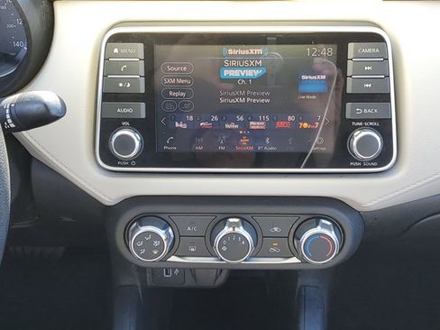 Certified 2021 Nissan Versa SV w/ Trunk Package image 22