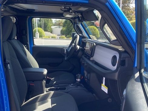 New 2025 Jeep Gladiator Willys image 29