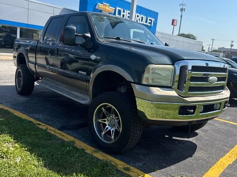 Used 2005 Ford F250 4x4 Crew Cab Super Duty image 3
