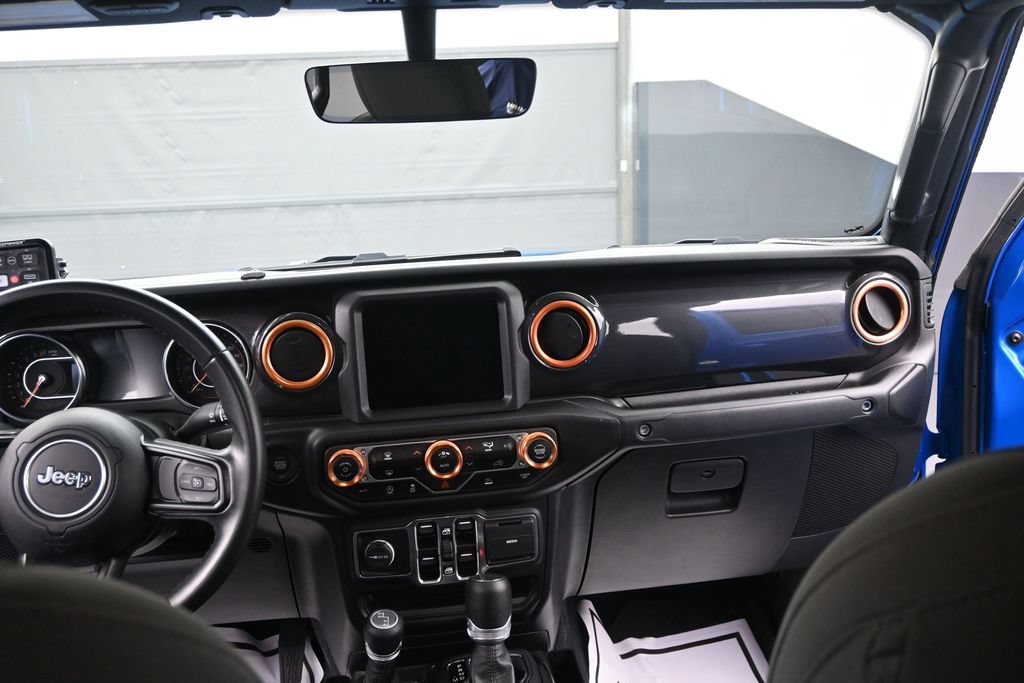 Used 2022 Jeep Gladiator Sport AWD/4WD image 10