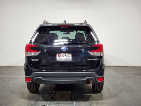 Used 2022 Subaru Forester Premium image 29
