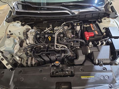 Used 2022 Nissan Altima 2.5 SL FWD image 18