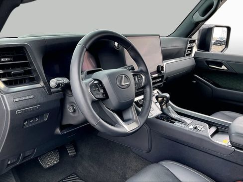 Used 2024 Lexus GX 550 AWD/4WD image 15