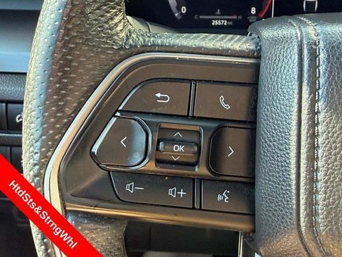 Used 2025 Toyota Tacoma TRD Off-Road w/ TRD Off Road Premium Package AWD/4WD image 20