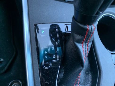 Used 2016 Toyota Camry SE image 22