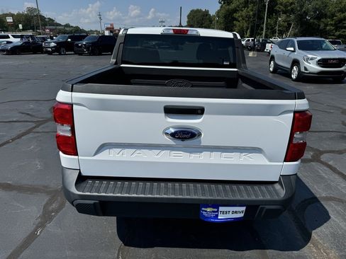 Used 2022 Ford Maverick XL image 4