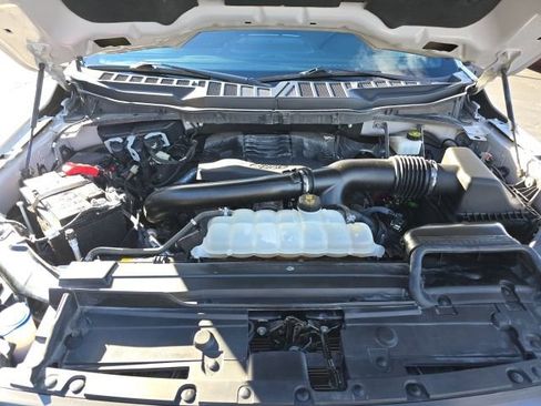 Certified 2022 Ford F150 XLT w/ Equipment Group 302A High image 27